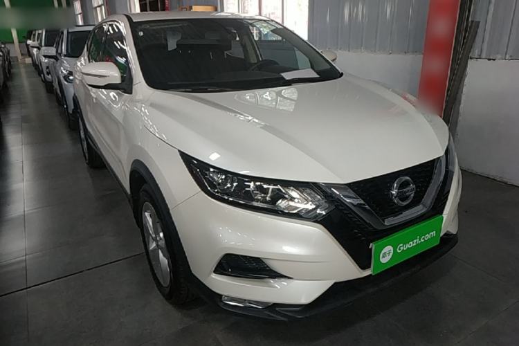 Used Nissan Qashqai 2019 2.0L CVT Smart Enjoyment Version Front Right 45 Deg