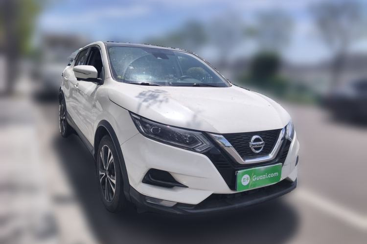 Used Nissan Qashqai 2019 2.0L CVT Luxury Edition Front Right 45 Deg