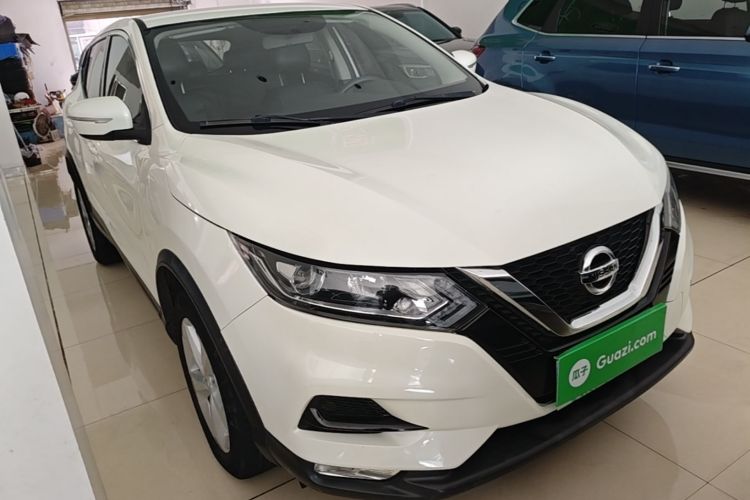 Used Nissan Qashqai 2019 2.0L CVT Smart Enjoyment Version Front Right 45 Deg