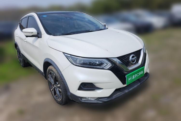 Used Nissan Qashqai 2019 2.0L CVT Luxury Edition Front Right 45 Deg