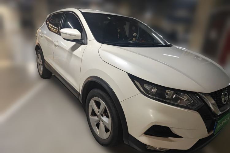 Used Nissan Qashqai 2019 2.0L CVT Smart Enjoyment Version Front Right 45 Deg