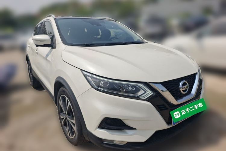 Used Nissan Qashqai 2019 2.0L CVT Luxury Edition Front Right 45 Deg
