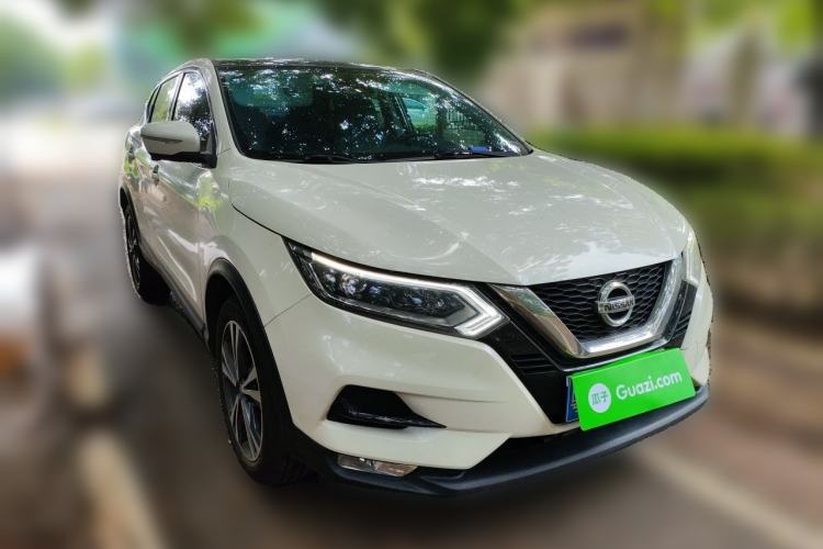Used Nissan Qashqai 2019 2.0L CVT Luxury Edition Front Right 45 Deg