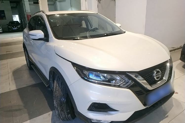 Used Nissan Qashqai 2019 2.0L CVT Smart Enjoyment Version Front Right 45 Deg