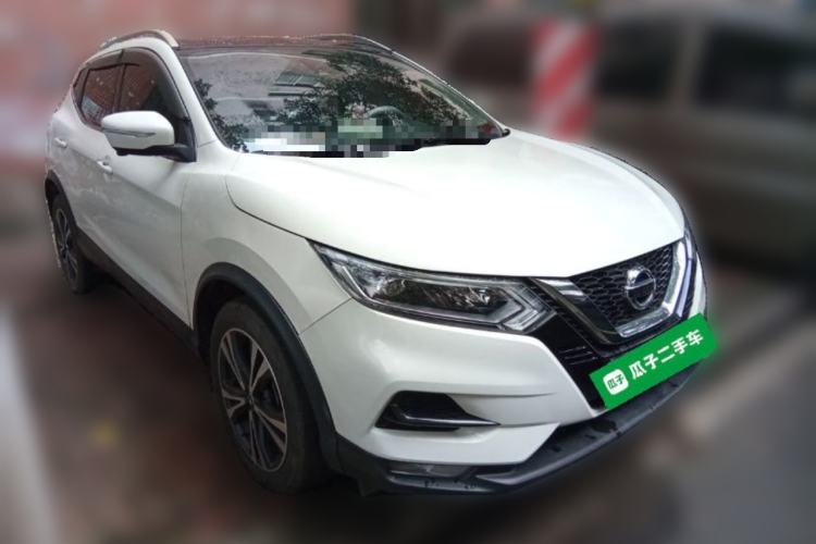 Used Nissan Qashqai 2019 2.0L CVT Luxury Edition Front Right 45 Deg