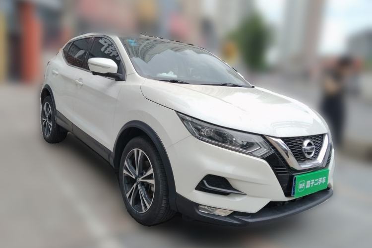 Used Nissan Qashqai 2019 2.0L CVT Luxury Edition Front Right 45 Deg