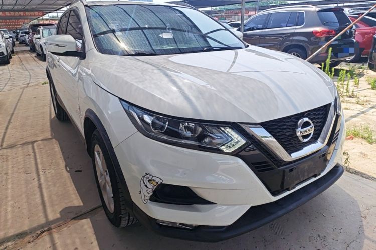 Used Nissan Qashqai 2019 2.0L CVT Smart Enjoyment Version Front Right 45 Deg