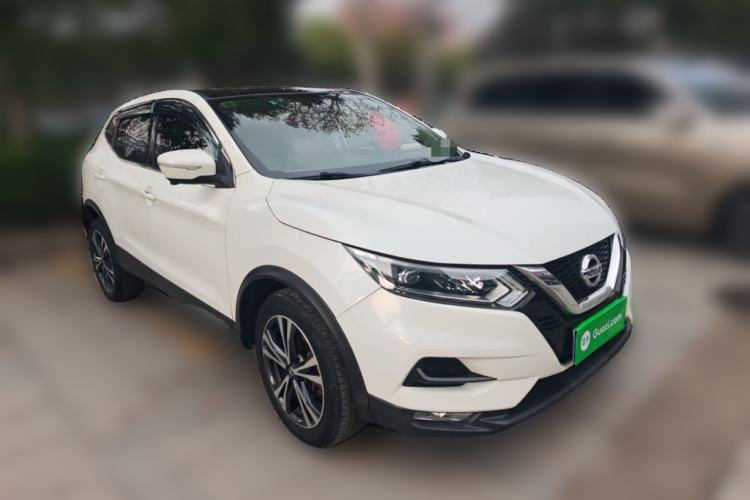 Used Nissan Qashqai 2019 2.0L CVT Luxury Edition Front Right 45 Deg