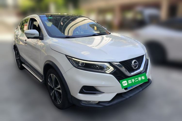 Used Nissan Qashqai 2019 2.0L CVT Luxury Edition Front Right 45 Deg