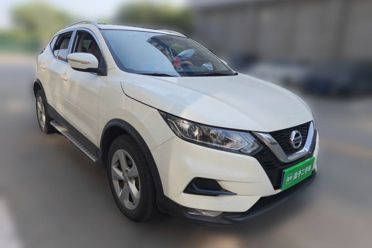Used Nissan Qashqai 2019 2.0L CVT Smart Enjoyment Version Front Right 45 Deg