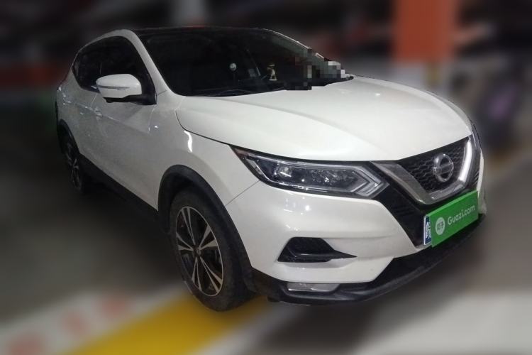 Used Nissan Qashqai 2019 2.0L CVT Luxury Edition Front Right 45 Deg