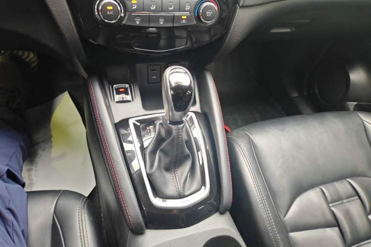 Used Nissan Qashqai 2019 2.0L CVT Smart Enjoyment Version Gear Lever