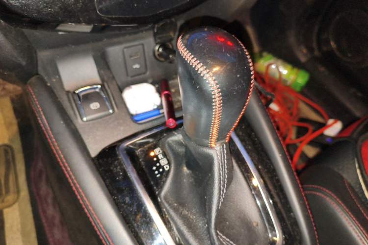 Used Nissan Qashqai 2019 2.0L CVT Luxury Edition Gear Lever