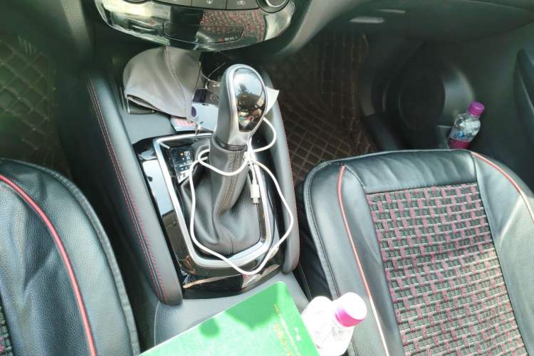 Used Nissan Qashqai 2019 2.0L CVT Luxury Edition Gear Lever