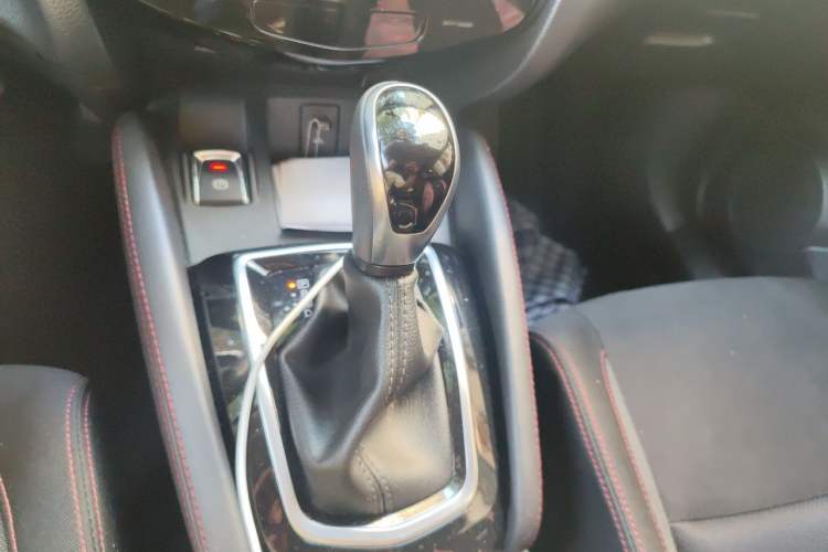 Used Nissan Qashqai 2019 2.0L CVT Smart Enjoyment Version Gear Lever
