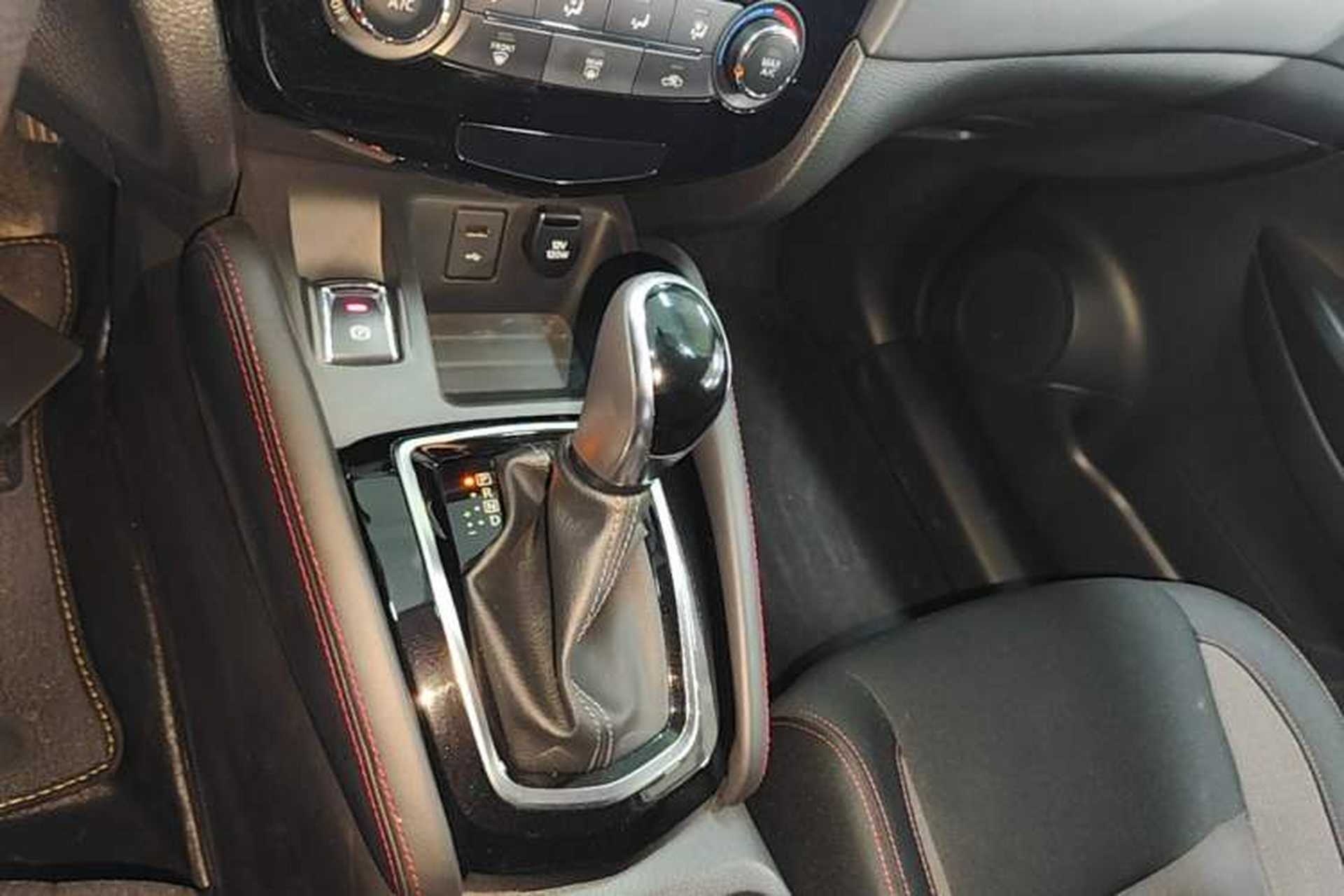 Used Nissan Qashqai 2019 2.0L CVT Smart Enjoyment Version Gear Lever