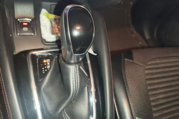 Used Nissan Qashqai 2019 2.0L CVT Smart Enjoyment Version Gear Lever