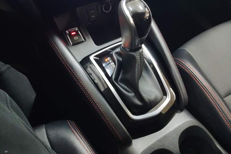 Used Nissan Qashqai 2019 2.0L CVT Smart Enjoyment Version Gear Lever