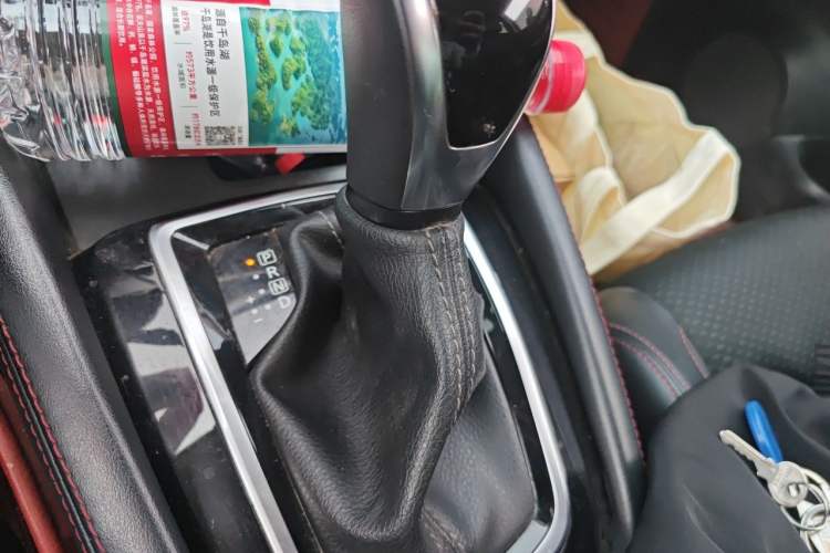 Used Nissan Qashqai 2019 2.0L CVT Luxury Edition Gear Lever