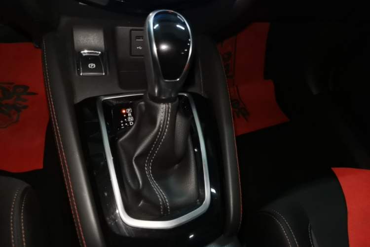 Used Nissan Qashqai 2019 2.0L CVT Smart Enjoyment Version Gear Lever