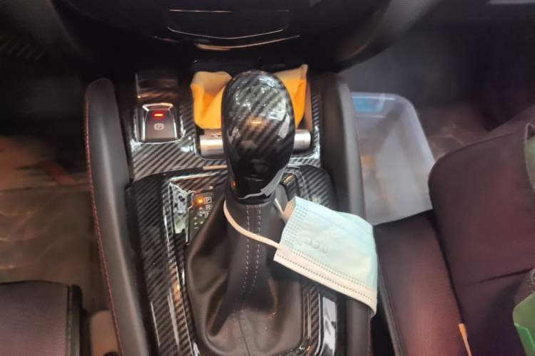 Used Nissan Qashqai 2019 2.0L CVT Luxury Edition Gear Lever
