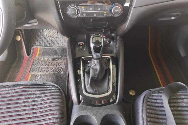 Used Nissan Qashqai 2019 2.0L CVT Smart Enjoyment Version Gear Lever