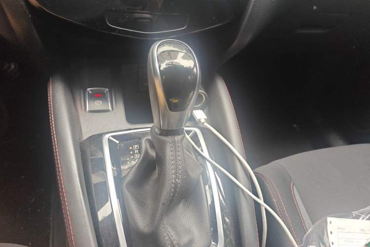 Used Nissan Qashqai 2019 2.0L CVT Smart Enjoyment Version Gear Lever