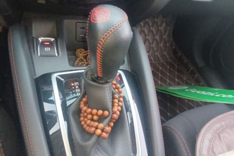 Used Nissan Qashqai 2019 2.0L CVT Smart Enjoyment Version Gear Lever