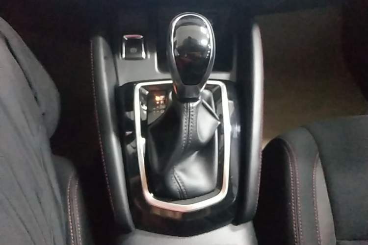 Used Nissan Qashqai 2019 2.0L CVT Smart Enjoyment Version Gear Lever