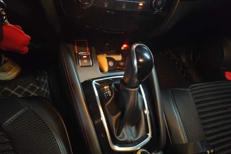 Used Nissan Qashqai 2019 2.0L CVT Smart Enjoyment Version Gear Lever