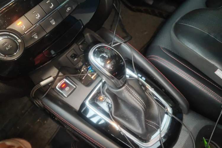 Used Nissan Qashqai 2019 2.0L CVT Luxury Edition Gear Lever