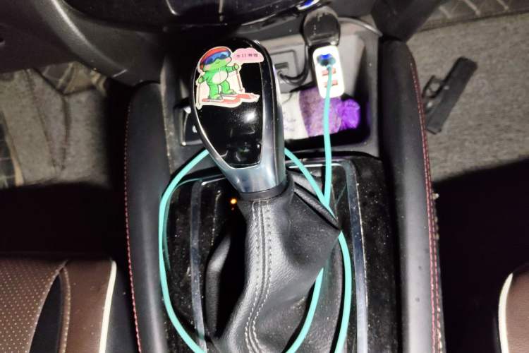 Used Nissan Qashqai 2019 2.0L CVT Luxury Edition Gear Lever
