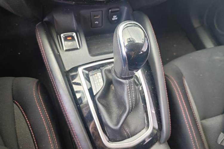 Used Nissan Qashqai 2019 2.0L CVT Smart Enjoyment Version Gear Lever