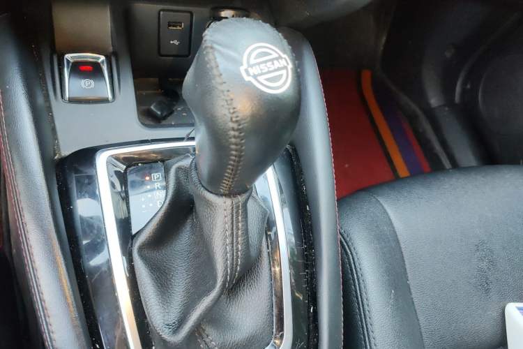 Used Nissan Qashqai 2019 2.0L CVT Smart Enjoyment Version Gear Lever