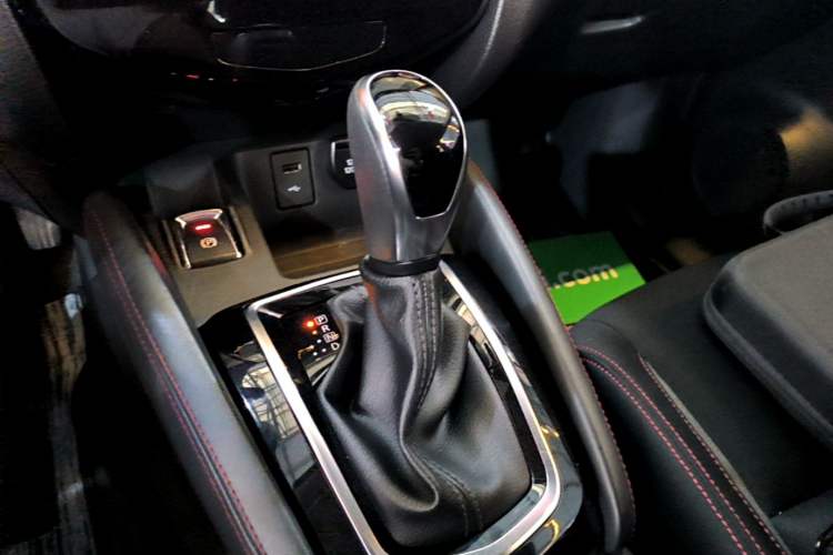 Used Nissan Qashqai 2019 2.0L CVT Smart Enjoyment Version Gear Lever