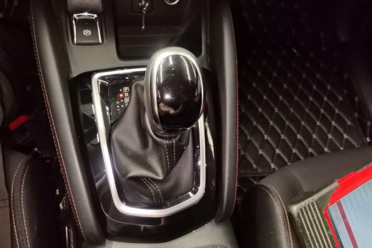Used Nissan Qashqai 2019 2.0L CVT Smart Enjoyment Version Gear Lever