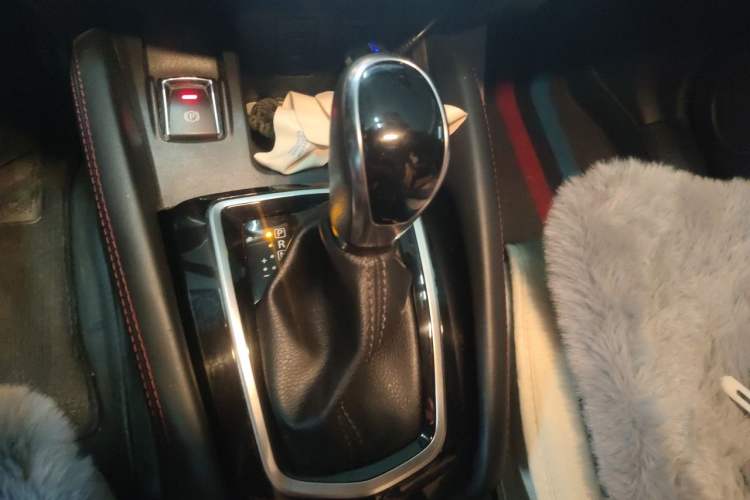 Used Nissan Qashqai 2019 2.0L CVT Smart Enjoyment Version Gear Lever