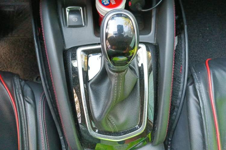 Used Nissan Qashqai 2019 2.0L CVT Luxury Edition Gear Lever