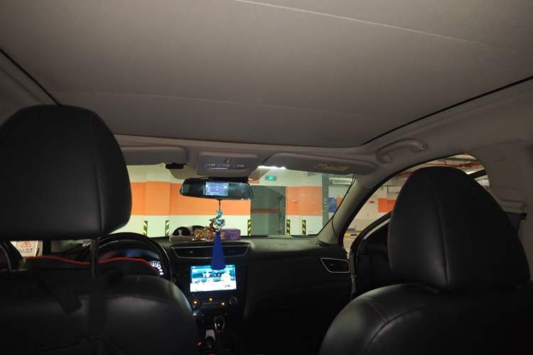 Used Nissan Qashqai 2019 2.0L CVT Luxury Edition Headliner