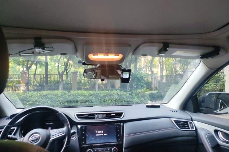 Used Nissan Qashqai 2019 2.0L CVT Luxury Edition Headliner