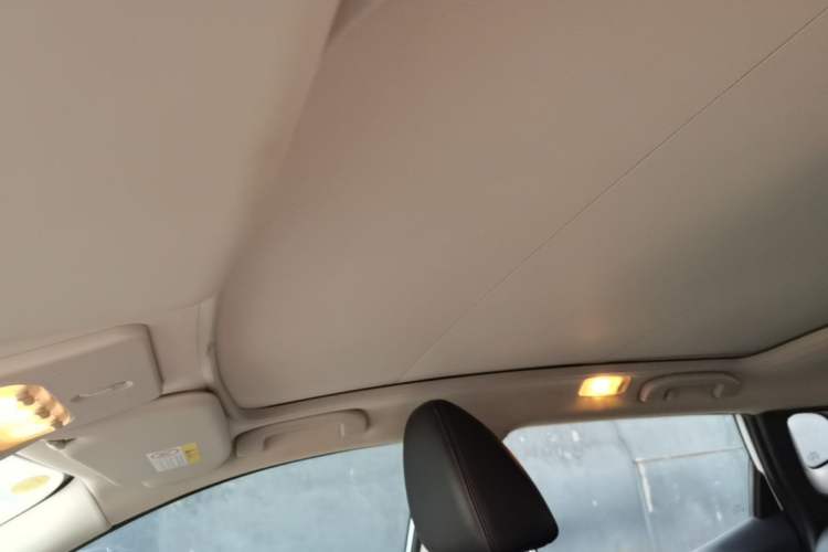 Used Nissan Qashqai 2019 2.0L CVT Luxury Edition Headliner