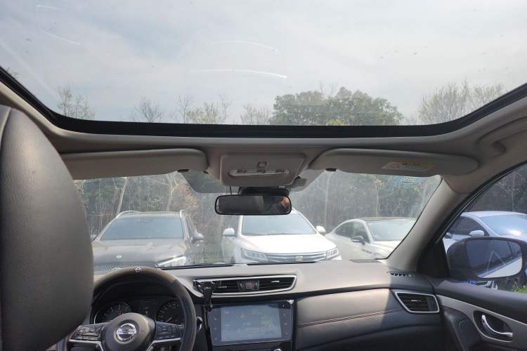 Used Nissan Qashqai 2019 2.0L CVT Luxury Edition Headliner