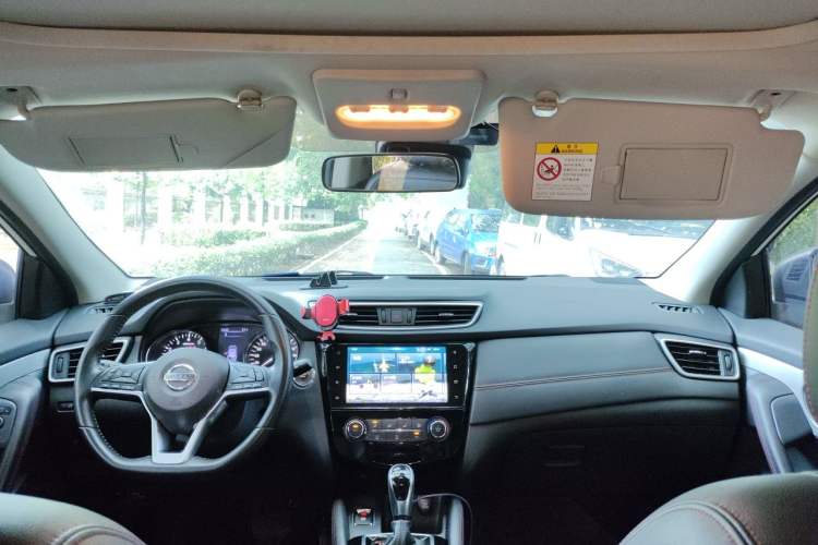 Used Nissan Qashqai 2019 2.0L CVT Luxury Edition Headliner