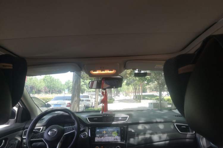 Used Nissan Qashqai 2019 2.0L CVT Luxury Edition Headliner