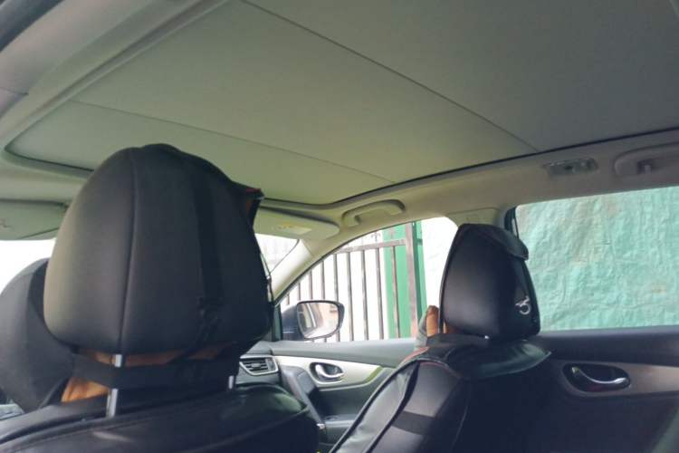 Used Nissan Qashqai 2019 2.0L CVT Luxury Edition Headliner