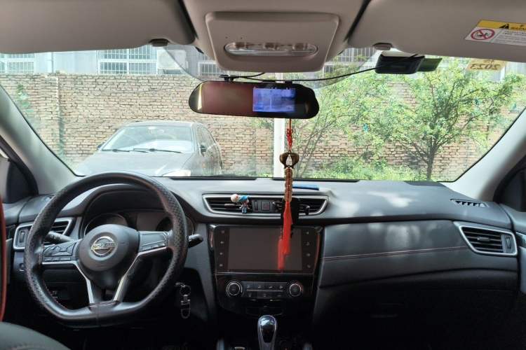 Used Nissan Qashqai 2019 2.0L CVT Smart Enjoyment Version Headliner