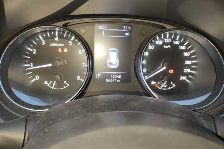 Used Nissan Qashqai 2019 2.0L CVT Luxury Edition Instrument Cluster