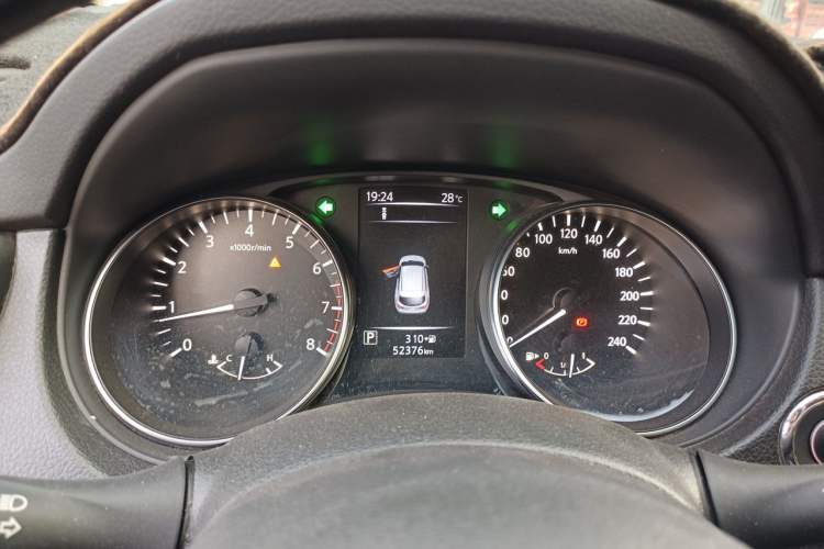 Used Nissan Qashqai 2019 2.0L CVT Luxury Edition Instrument Cluster