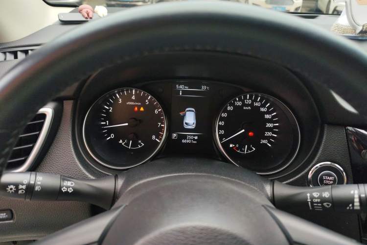 Used Nissan Qashqai 2019 2.0L CVT Luxury Edition Instrument Cluster