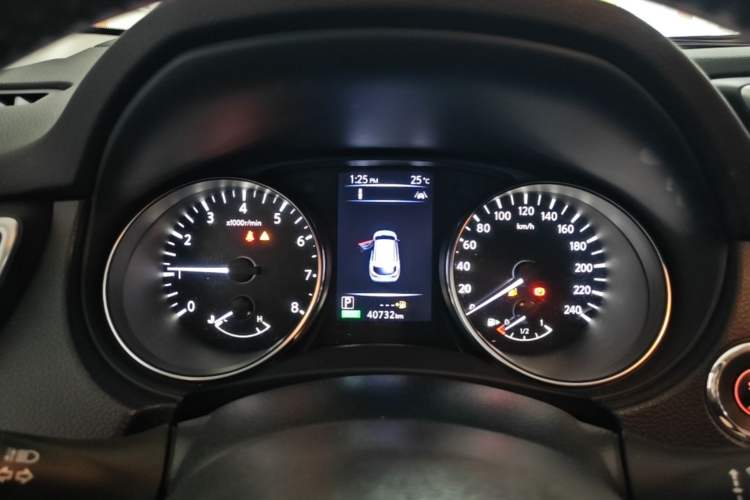Used Nissan Qashqai 2019 2.0L CVT Luxury Edition Instrument Cluster